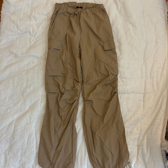 Mid-Rise Cargo/ Parachute Pants - Picture 2 of 6